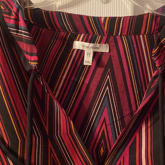 COPY - Maurice’s Blouse XXL 💜 - Picture 4 of 8